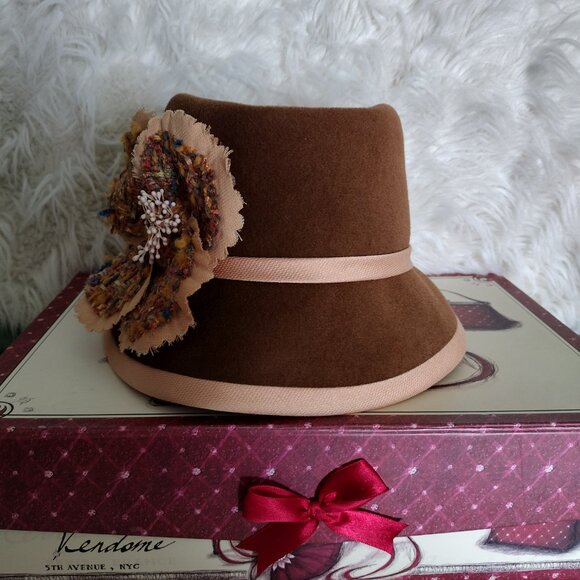 Orit Pariente NY Designer Cloche Hat Tweed Flower Boutique Statement Hat NWOT - Picture 7 of 7
